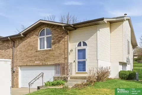 15522 Burdette St, Omaha, NE 68116