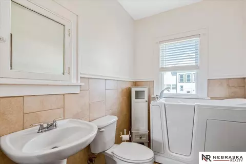 Bath - 412 E 2nd St, Wahoo, NE 68066 photo 1 of 2