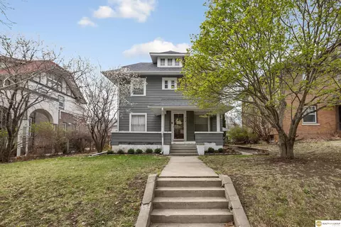 438 N 38 Ave, Omaha, NE 68131