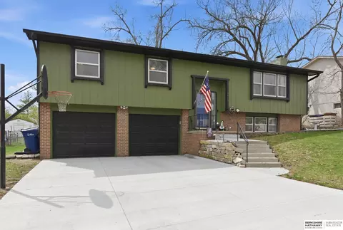 3415 Duane Ave, Bellevue, NE 68123