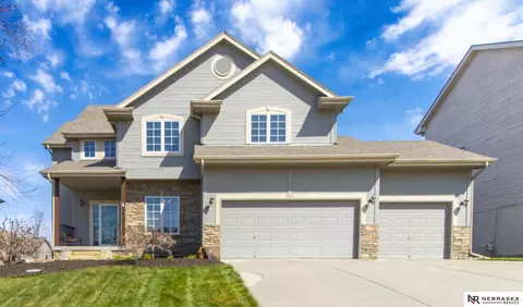 19330 H St, Omaha, NE 68135