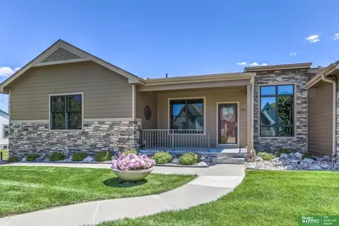 5817 N 159th St, Omaha, NE 68116