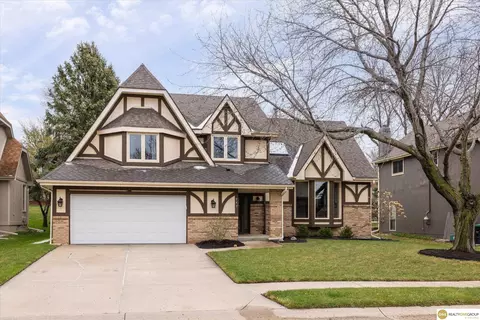 747 N 155 Ave, Omaha, NE 68154