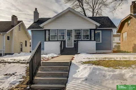 2747 Iowa St, Omaha, NE 68112