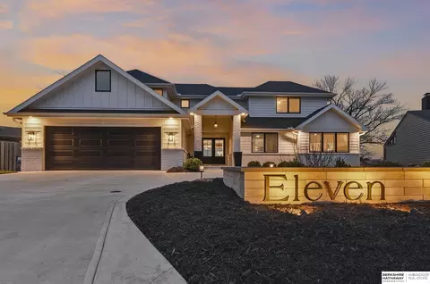 11 Ginger Cove Rd, Valley, NE 68064