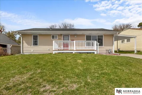 3210 S 40th St, Omaha, NE 68105