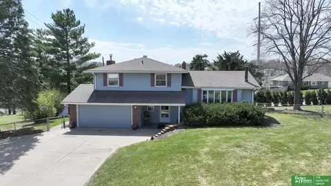 12331 Grey Fawn Dr, Omaha, NE 68154