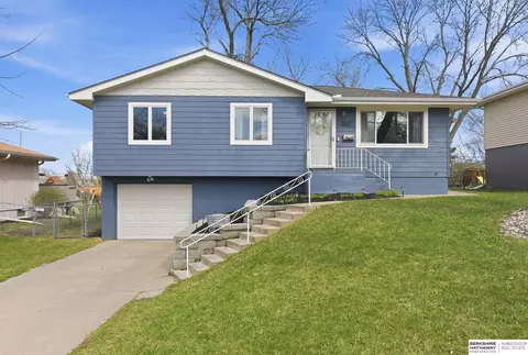 7517 S 88th St, La Vista, NE 68128