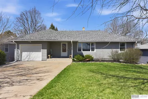 5714 A St, Omaha, NE 68106