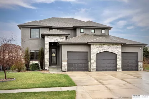 10644 S 189th St, Omaha, NE 68136