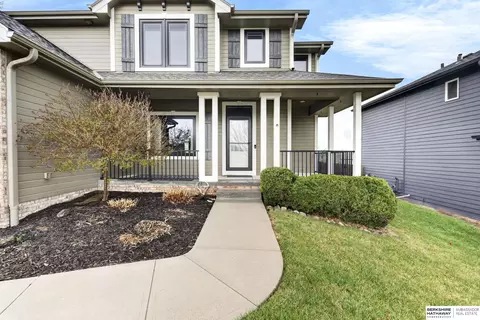 8524 Kilpatrick Pkwy, Bennington, NE 68007