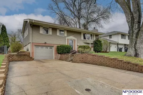 13528 Frederick St, Omaha, NE 68144
