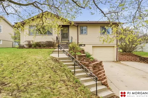 7101 S 50 St, Omaha, NE 68157