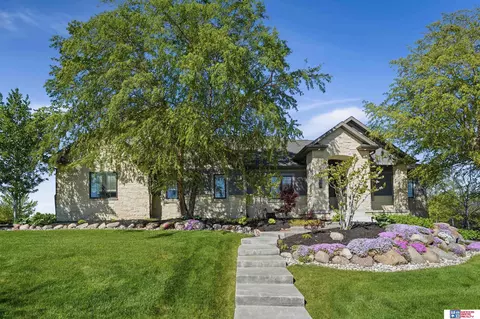 7211 Blanchard Blvd, Lincoln, NE 68516