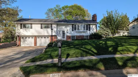 3507 S 117th St, Omaha, NE 68144