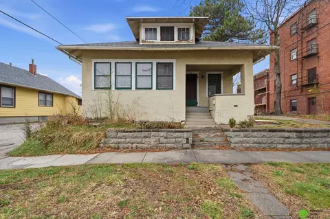 1217 S 13th St, Lincoln, NE 68502