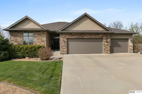 3940 Leesburg St, Lincoln, NE 68516