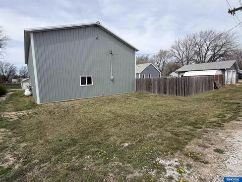 Exterior - 247 4th St, Hampton, NE 68843 photo 10 of 11