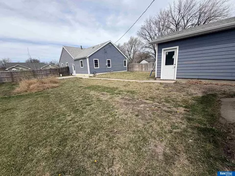 Exterior - 247 4th St, Hampton, NE 68843 photo 6 of 11