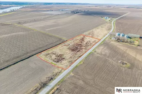 67872 195th St, Pacific Junction, IA 51561