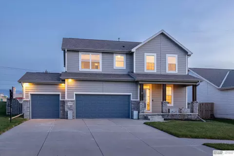 20459 E St, Elkhorn, NE 68022