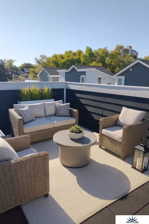 1915 Dahlman Rows Plz, Omaha, NE 68108