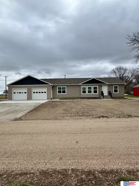 415 Olive St, Hordville, NE 68846