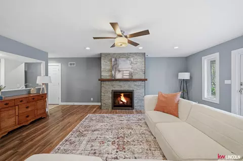 Living - 1305 S 4th Ave, Beatrice, NE 68310 photo 2 of 6