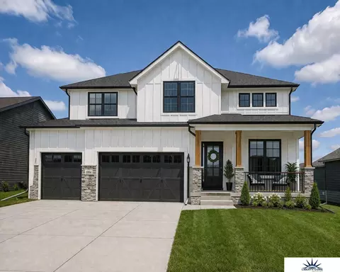 4314 S 212th St, Elkhorn, NE 68022