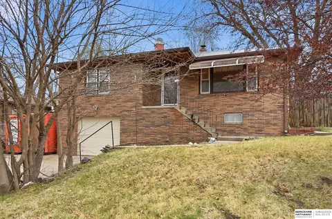 807 N 5th St, Bellevue, NE 68005