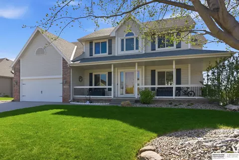 13606 S 22nd Cir, Bellevue, NE 68123