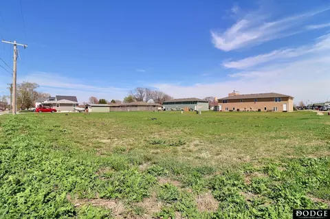 346 S Howard St, Fremont, NE 68025