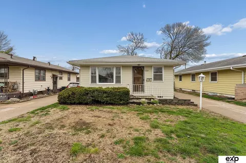 3430 8th Ave, Council Bluffs, IA 51501