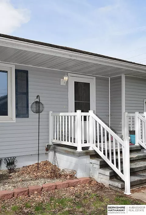 Exterior - 613 8th St, Scribner, NE 68057 photo 2 of 7