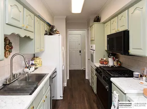 Kitchen - 613 8th St, Scribner, NE 68057 photo 2 of 3