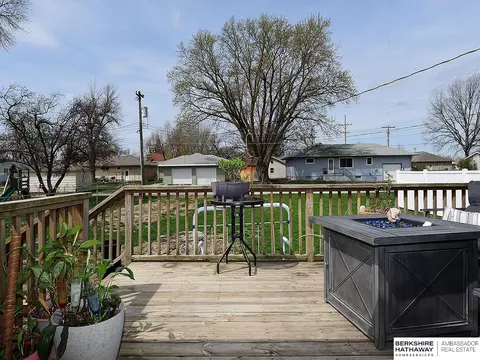 Exterior - 613 8th St, Scribner, NE 68057 photo 3 of 7