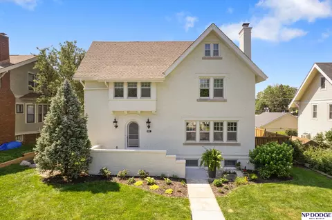 5019 Webster St, Omaha, NE 68132