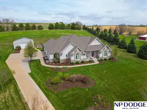 3570 Golden Eagle Cir, Blair, NE 68008