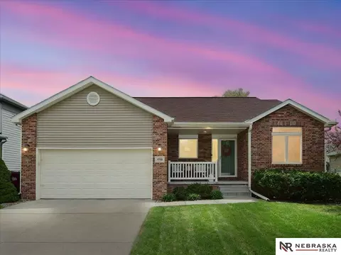 5910 S 91st St, Lincoln, NE 68526
