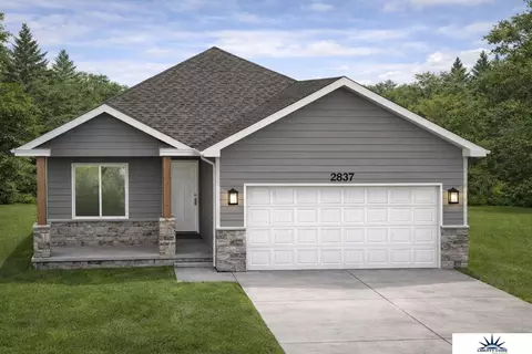 2837 Lakeside Dr, Plattsmouth, NE 68048