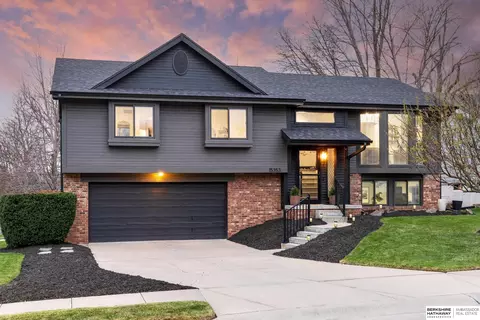 15353 Locust St, Omaha, NE 68116