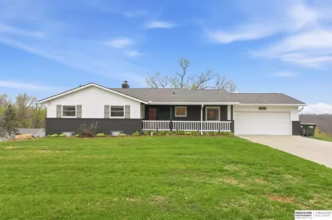 10604 N 50th Ave, Omaha, NE 68152
