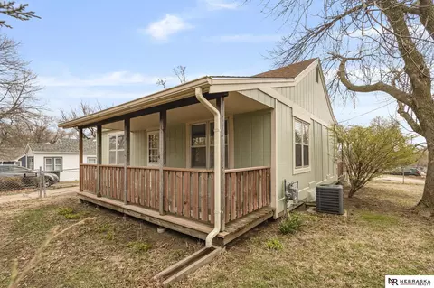 6073 Franklin St, Omaha, NE 68104