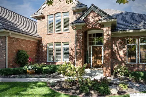 13910 Charles St, Omaha, NE 68154