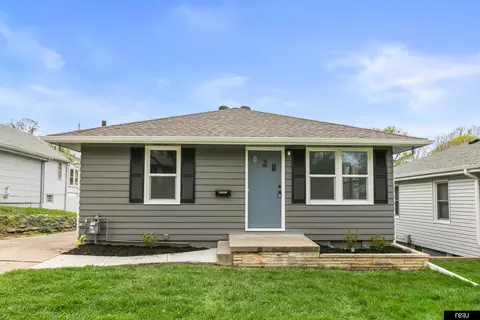 6107 Blondo St, Omaha, NE 68104