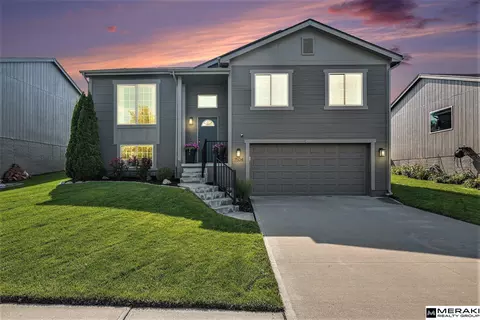 7504 N 139 Ave, Omaha, NE 68142