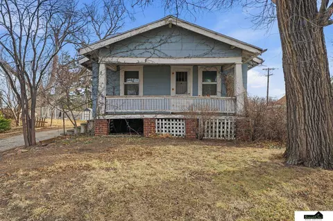 3932 Saint Marys Ave, Lincoln, NE 68502