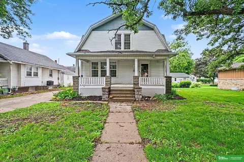 233 E Linden Ave, Fremont, NE 68025