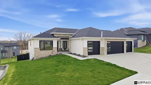 2730 N 182nd Ave, Elkhorn, NE 68022