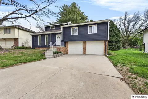 2739 N 127th St, Omaha, NE 68164